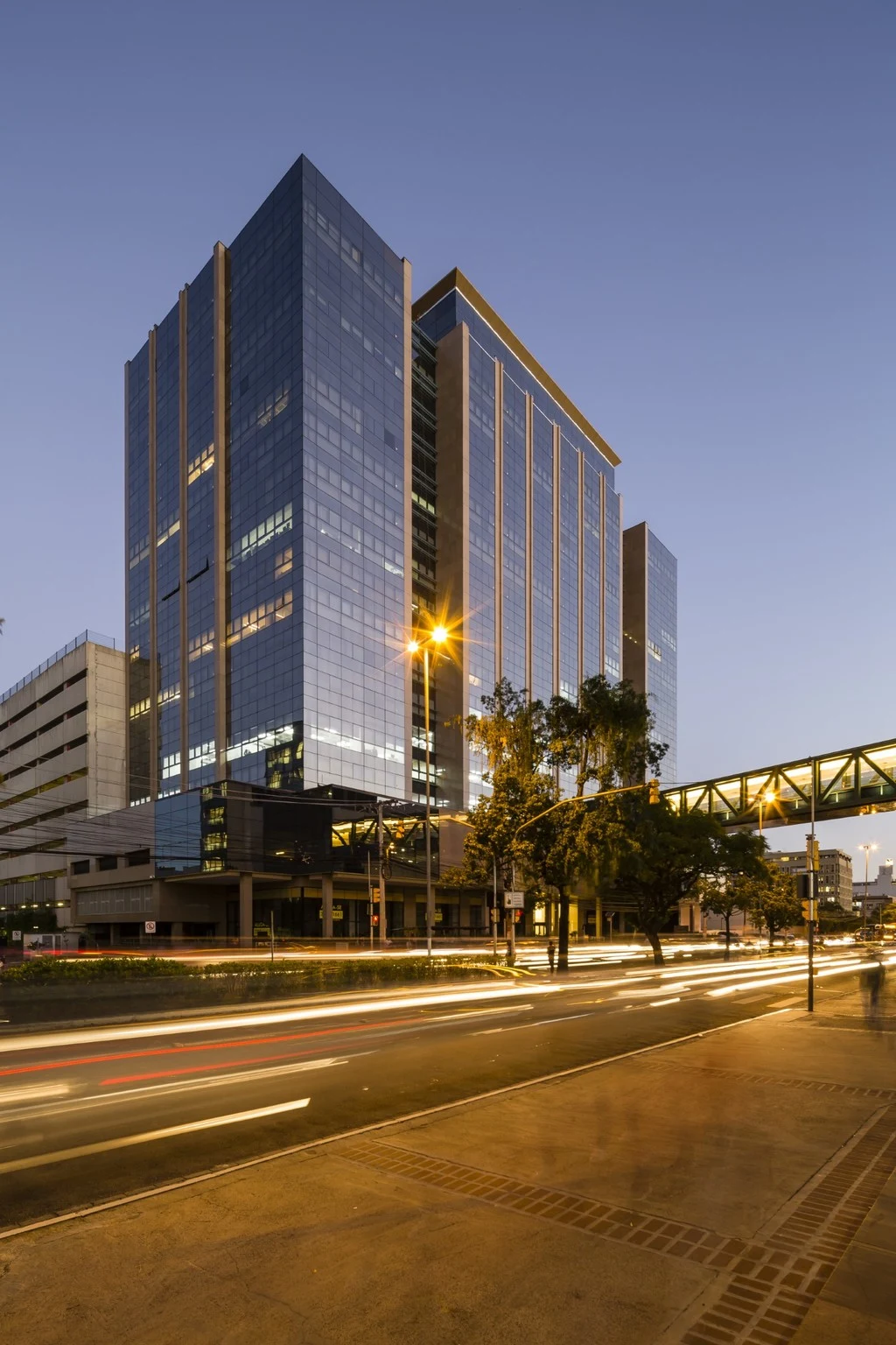 Clínica Dra. Elenita Luzardo — Av. Praia de Belas, Porto Alegre